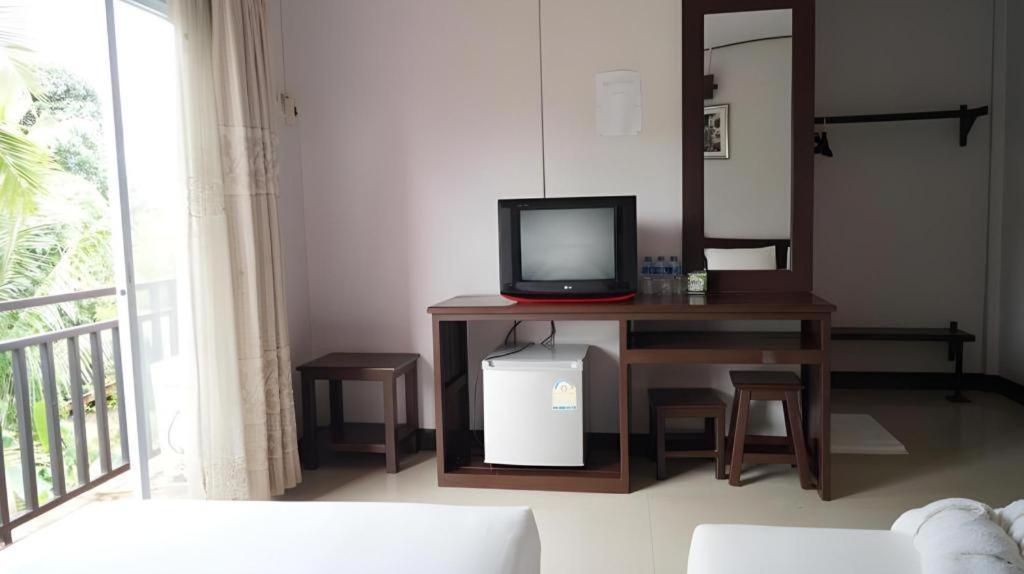 Phou Ang Kham 2 Hotel Vang Vieng Extérieur photo