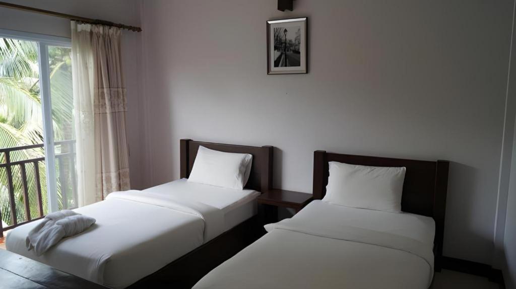 Phou Ang Kham 2 Hotel Vang Vieng Extérieur photo