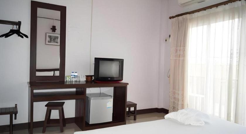 Phou Ang Kham 2 Hotel Vang Vieng Extérieur photo