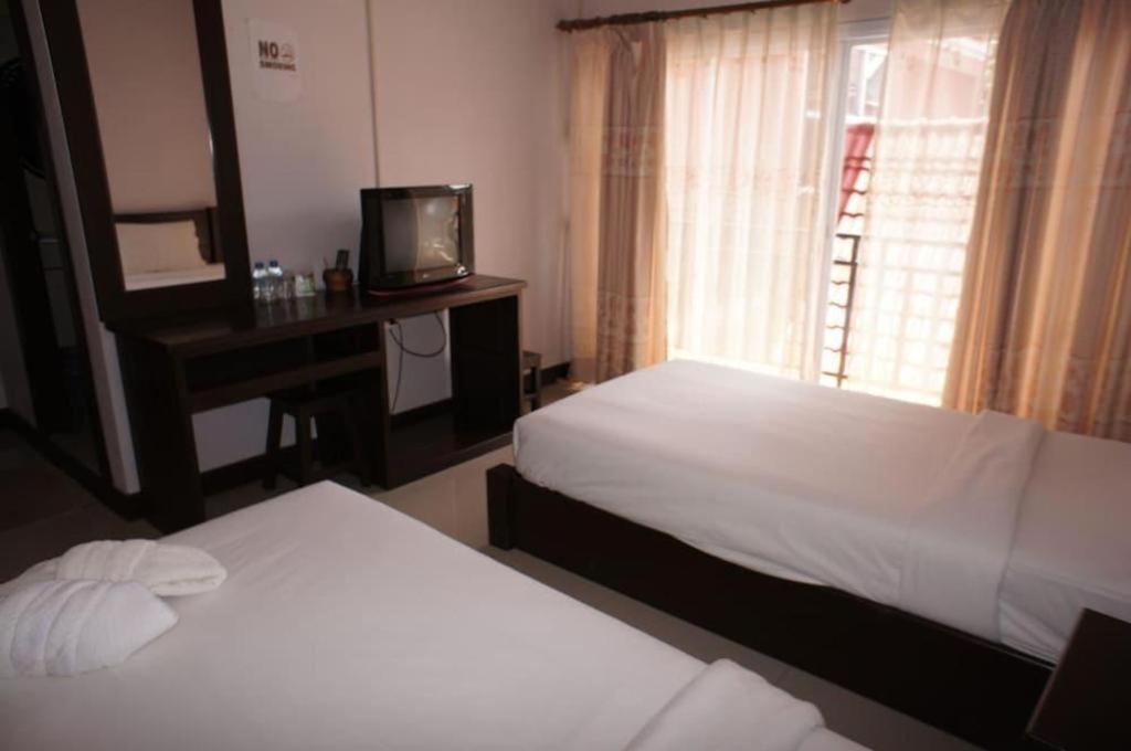 Phou Ang Kham 2 Hotel Vang Vieng Extérieur photo